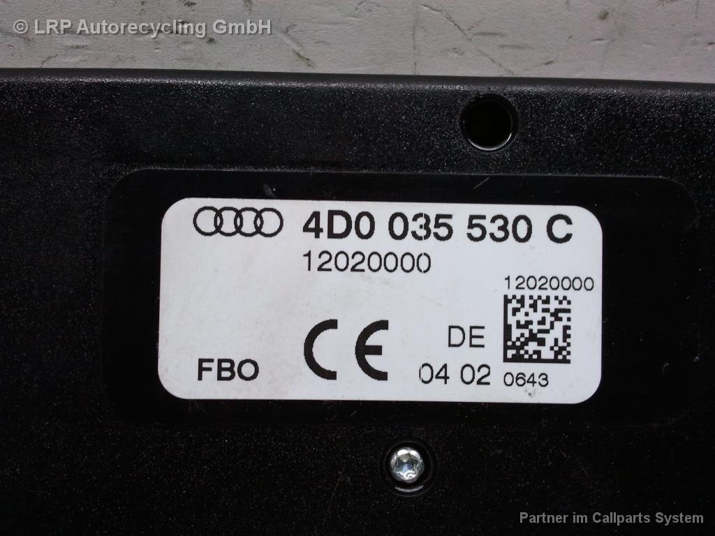 Audi A2 8Z BJ2002 Antennenweiche Antennenverstärker 4D0035530C