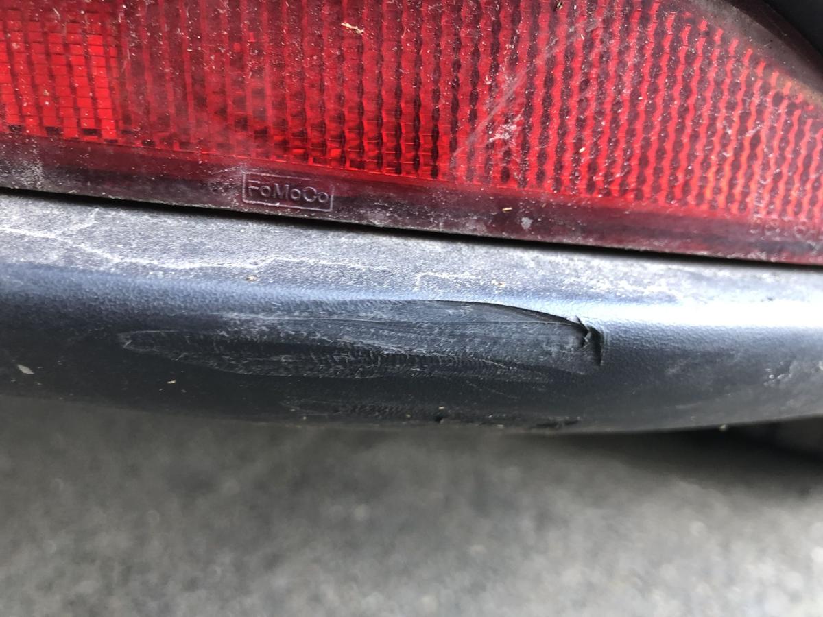 Ford Focus DYB CEW Turnier Sto&szlig;f&auml;nger hinten Hecksch&uuml;rze Kombi Magnetic Grau