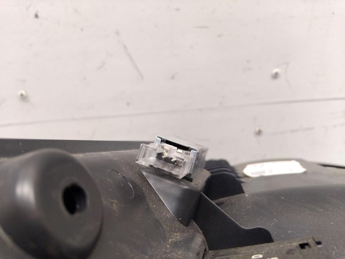 Seat Alhambra 7N original Handschuhfach Handschuhkasten titanschwarz Bj.2015