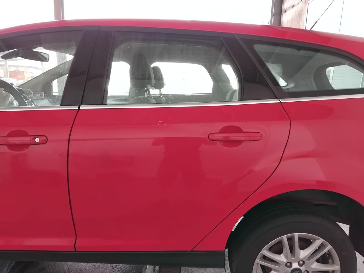 Ford Focus 3 DYB Turnier T&uuml;r hinten links racerot BJ2013 Kombi