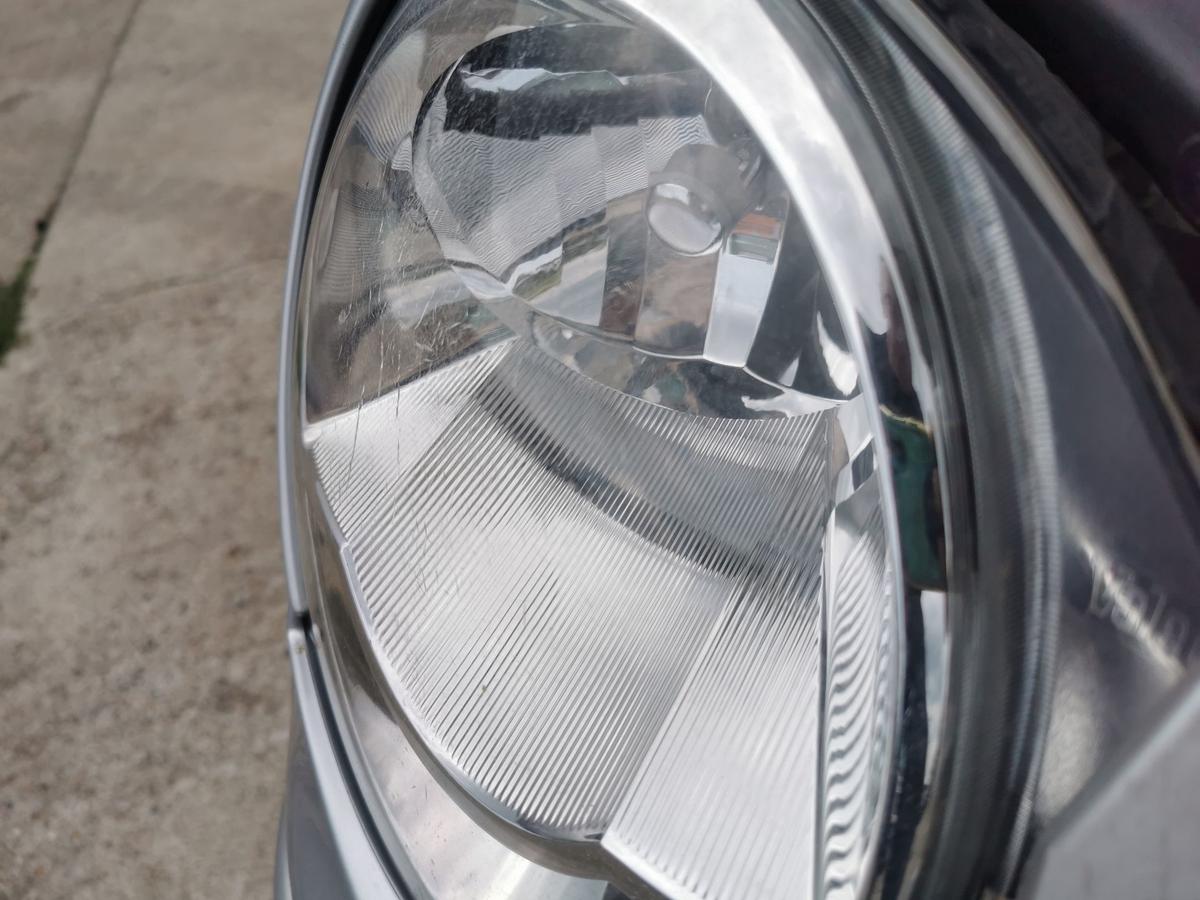 VW Polo 9N1 Scheinwerfer Hauptscheinwerfer Frontscheinwerfer vorn rechts Valeo