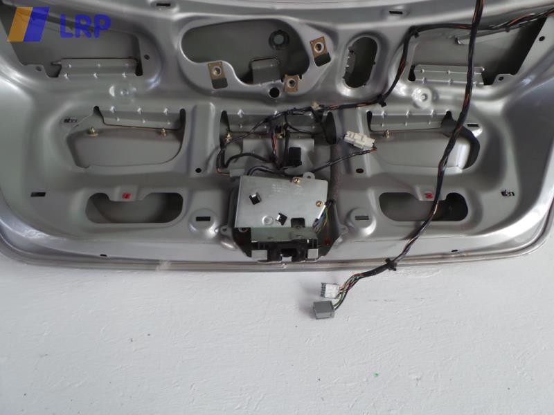 Ford Mondeo MK3 B5Y Heckklappe mit Scheibe Fliessheck silber