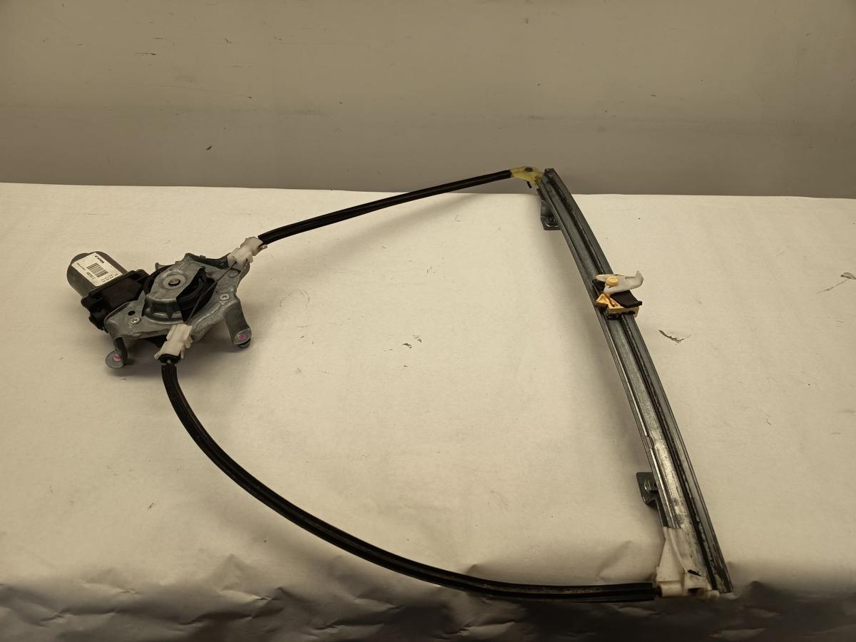 Renault Clio II CambusBJ 2012 original Fensterheber vorn links mit Motor Renault Clio II CambusBJ 2012 original Fensterheber vorn links mit Motor