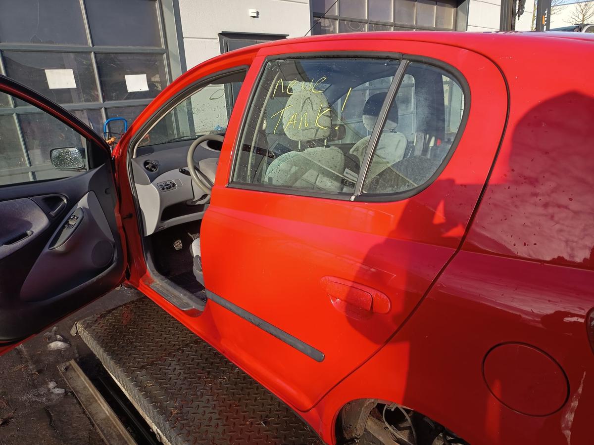 Toyota Yaris XP10 original T&uuml;r hinten links Fond 3P0 Vulkanrot Bj 2001