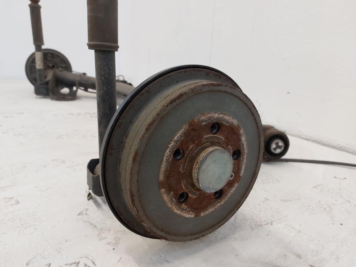 VW Polo 6R Hinterachse Achse hinten Achstr&auml;ger Starrachse Trommelbremse ABS