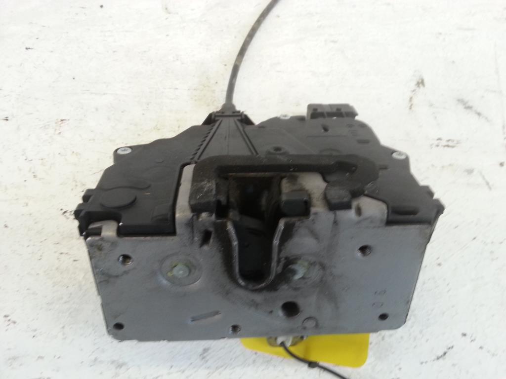 Fiat Grande Punto 199 Bj.06 orig. Türschloss vorn rechts ZV 55702904