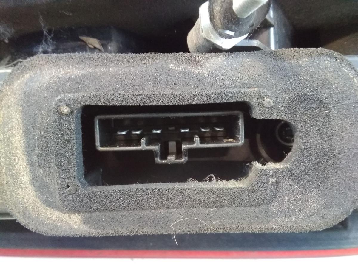 Ford C-Max 1 Facelift original Rückleuchte Heckleuchte rechts BJ2007