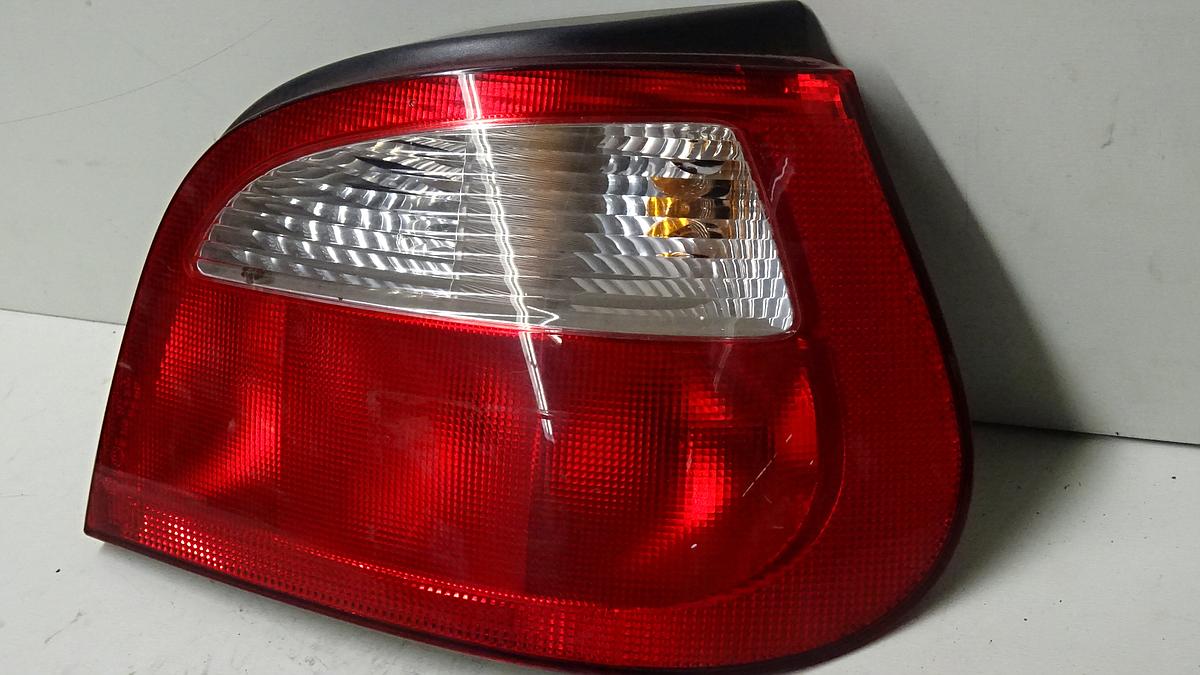 Renault Megane I BA Bj2001 Rückleuchte Rücklicht rechts 7700428321 Modell ab 1999