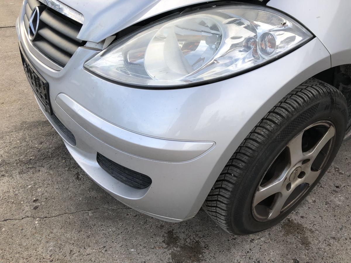 Mercedes A Klasse W169 bis 08 Stoßfänger vorn Frontschürze 761 Polarsilber
