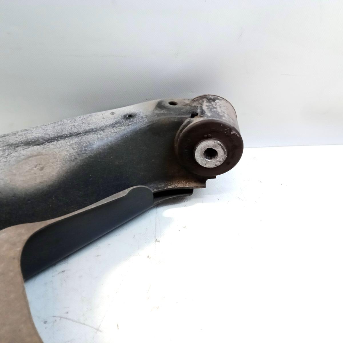Mercedes eVito Kasten 447 original Querlenker Schwinge Hinterachse links BJ2021