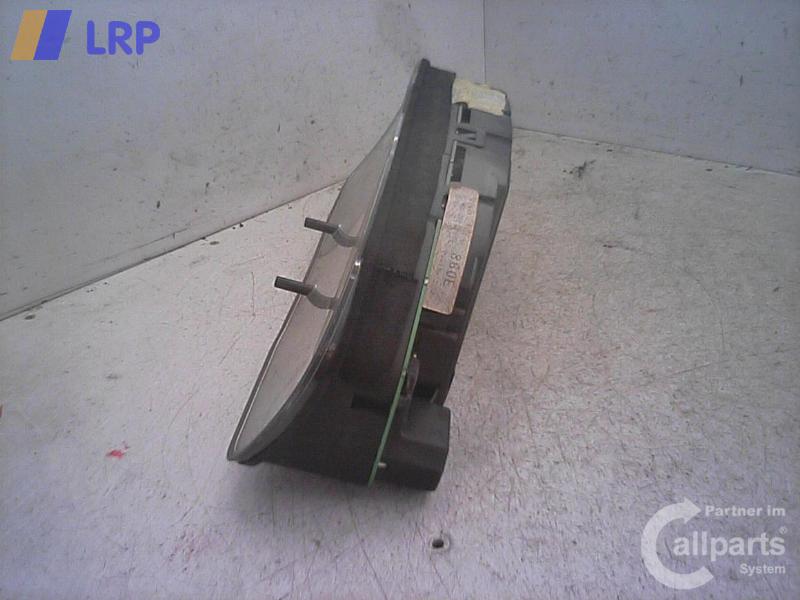 Audi A6 4B Avant original Tacho Kombiinstrument 4B0919860E 110008888001 VDO 1997