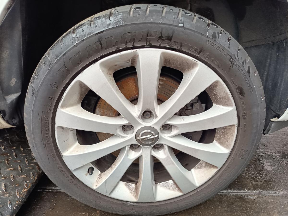 Opel Mervia B orig Satz Alufelgen 10 Speichen 13269541 7x17 OHNE Reifen Bj 2012