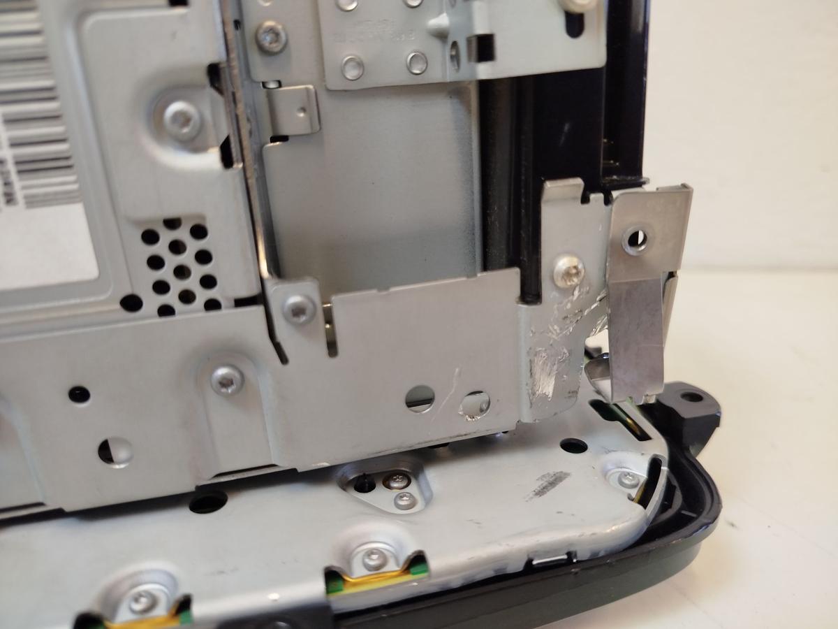 Ford Mondeo BA7 Kombi Radio CD Navigation mit Code BASTLER TEXT