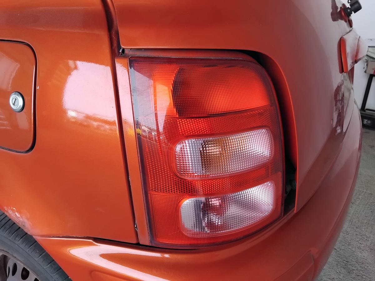 Nissan Micra K11 original Rückleuchte Schlussleuchte links Facelift BJ2001