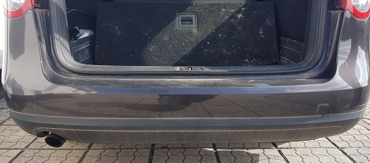 VW Passat 3C Variant Sto&szlig;stange Sto&szlig;f&auml;nger hinten in LC8Z Mocca Brown Bj08 Kombi