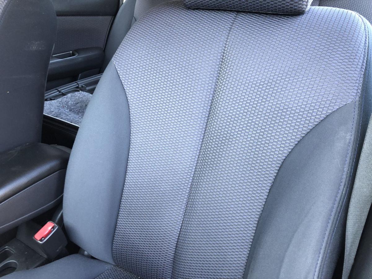 Nissan Tiida C11 Sitz vorn links Fahrersitz Stoff ohne Heizung Autositz