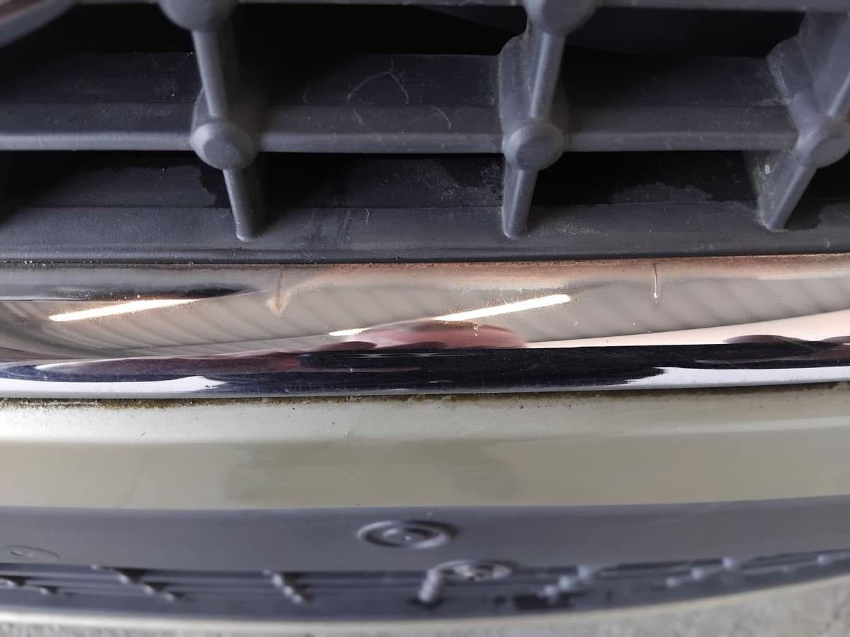 Ford Mondeo 4 BA7 original Sto&szlig;stange Sto&szlig;f&auml;nger vorn mit PDC Grill BJ2007 Champagnermetallic