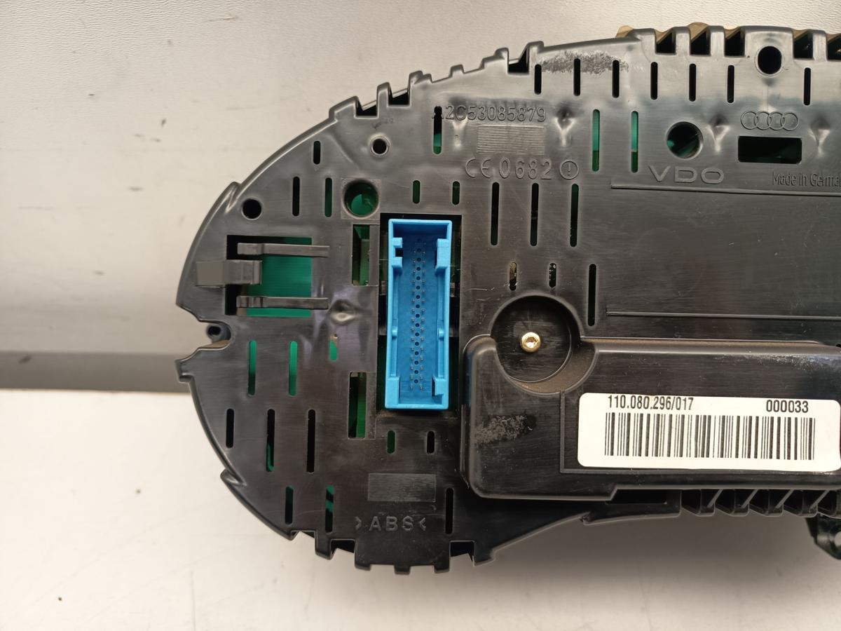 Audi A3 8P original Kombiinstrument Tacho 8P0920900M Bj 2005