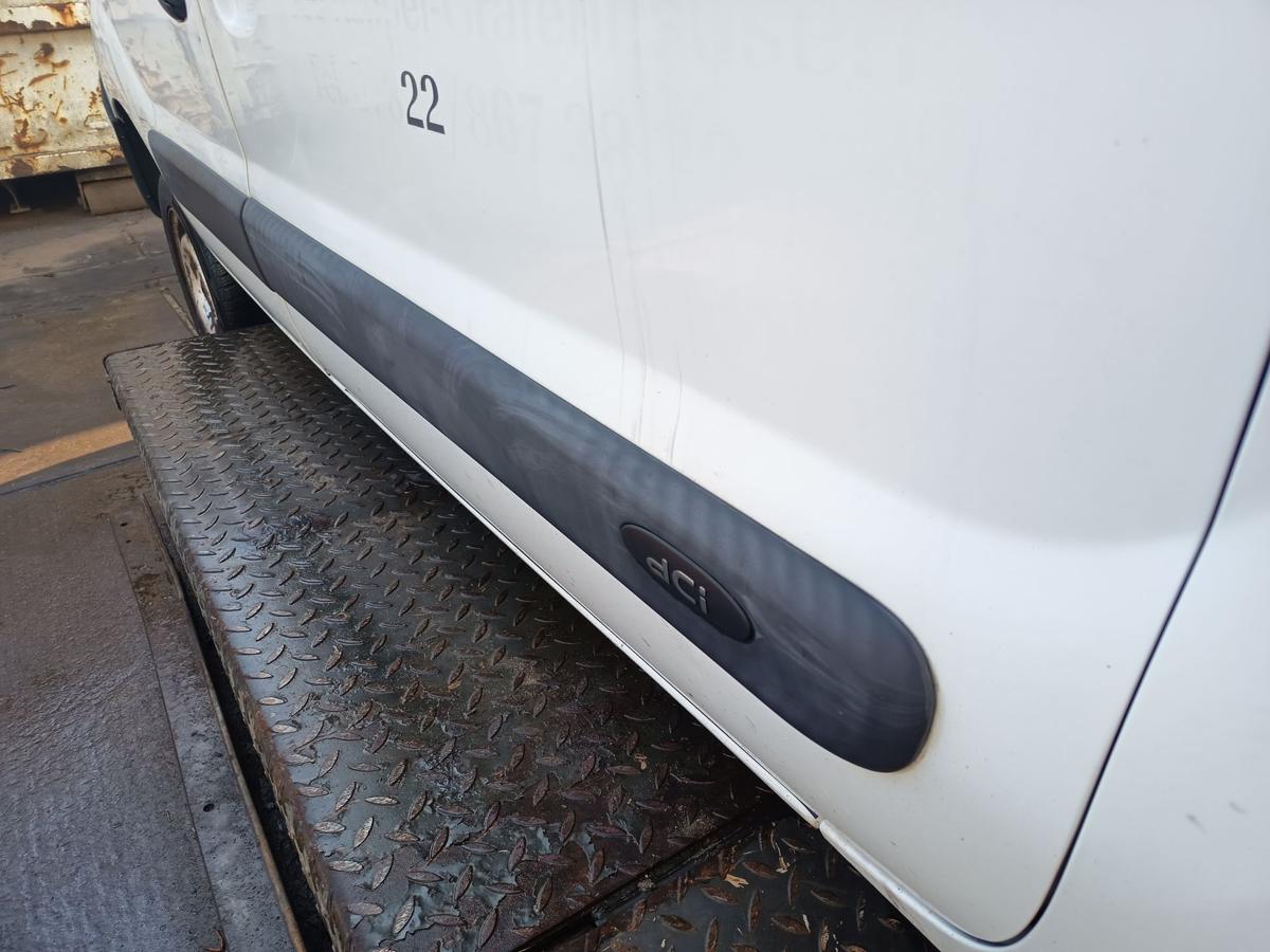 Renault Kangoo KC original T&uuml;r vorn rechts Beifahrer 389 Gletscherwei&szlig; Bj 2008