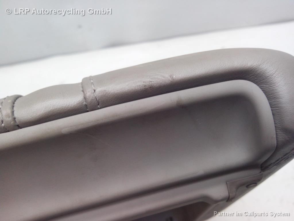 Audi A8 4E Deckel Armlehne vorn Valconaleder