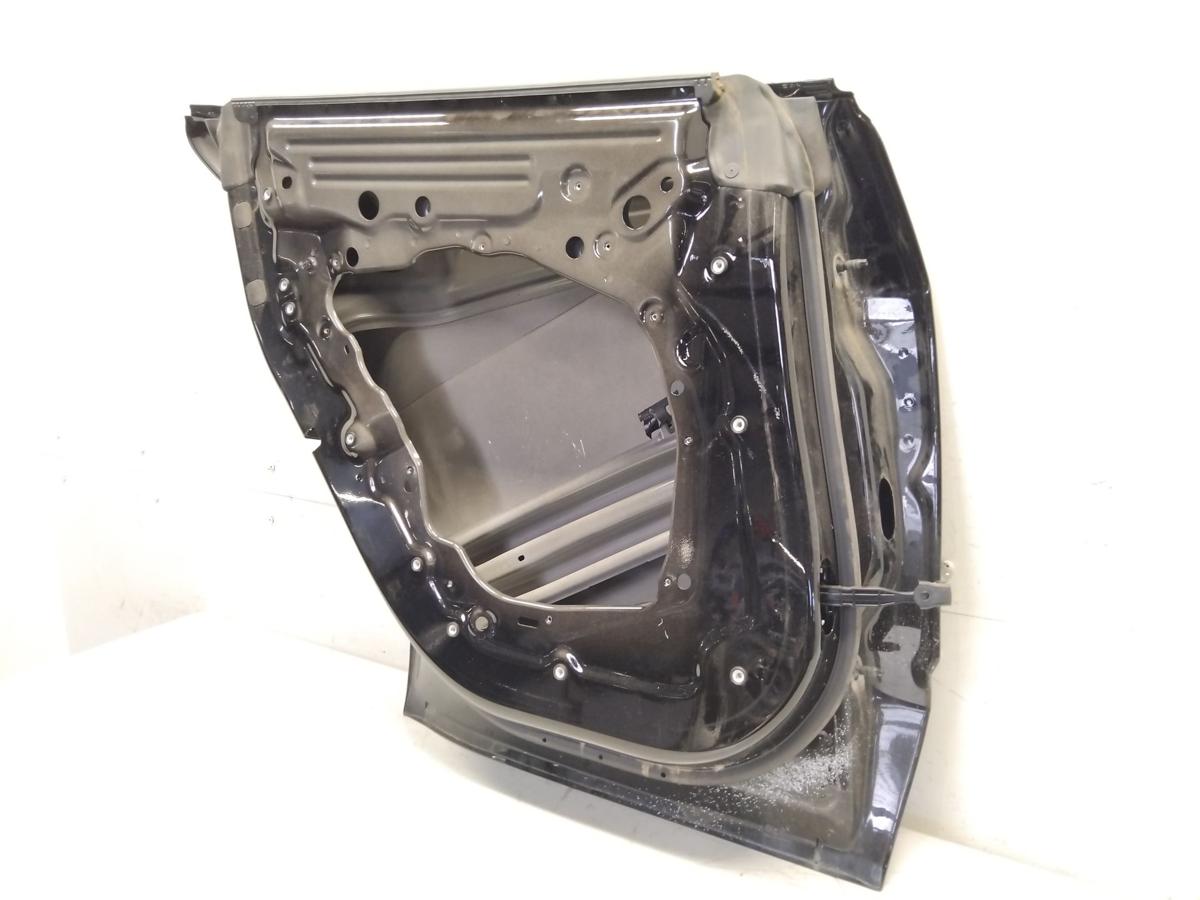 Tesla Model Y Tür hinten links schwarz solid black Bj.2022