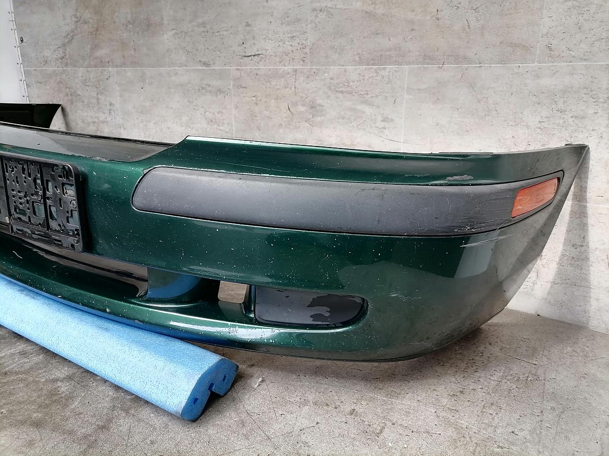 Volvo V40 Sto&szlig;stange vorn Facelift Sto&szlig;f&auml;nger Gr&uuml;n BJ00-04