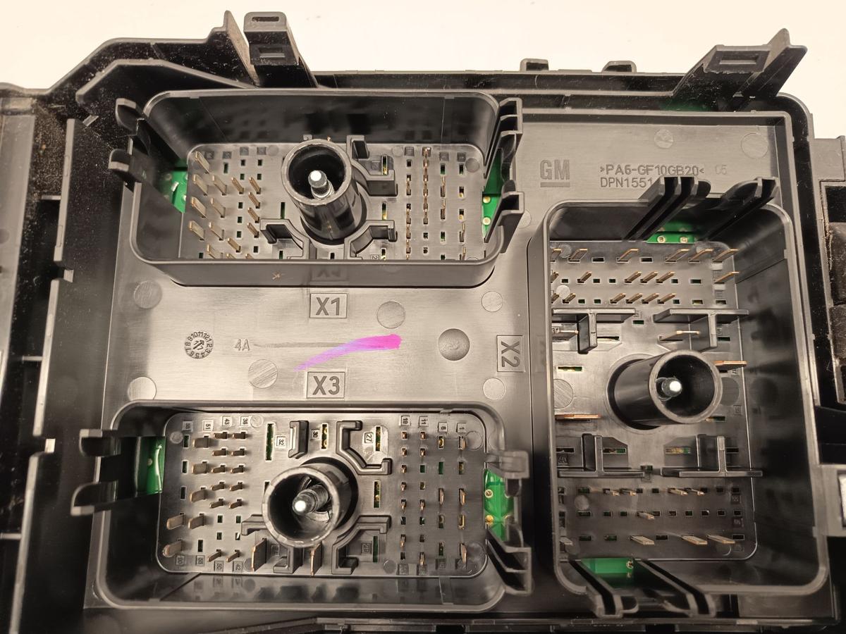 Opel Astra K orig Steuerger&auml;t Sicherungskasten Zentralelektrik 13584698 Bj 18