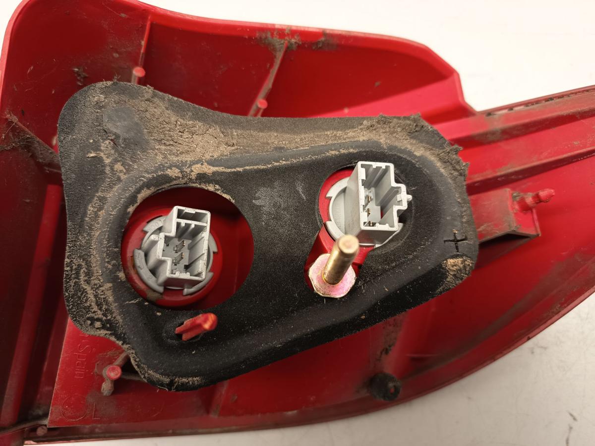 Mazda 2 DY original R&uuml;ckleuchte links aussen vor Facelift Bj 2004