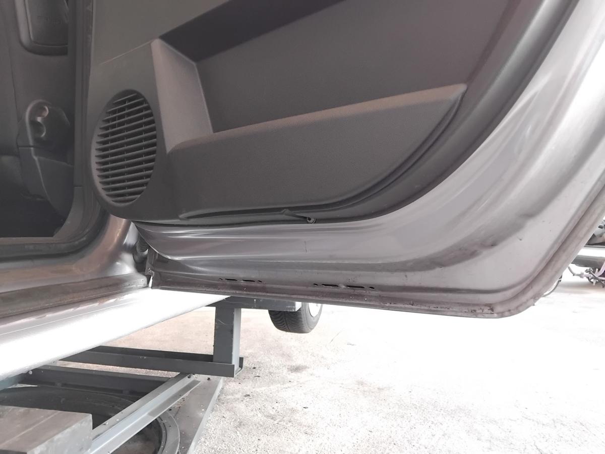 Opel Meriva A T&uuml;r hinten rechts 4OU fliedermetallic Z166 BJ2006