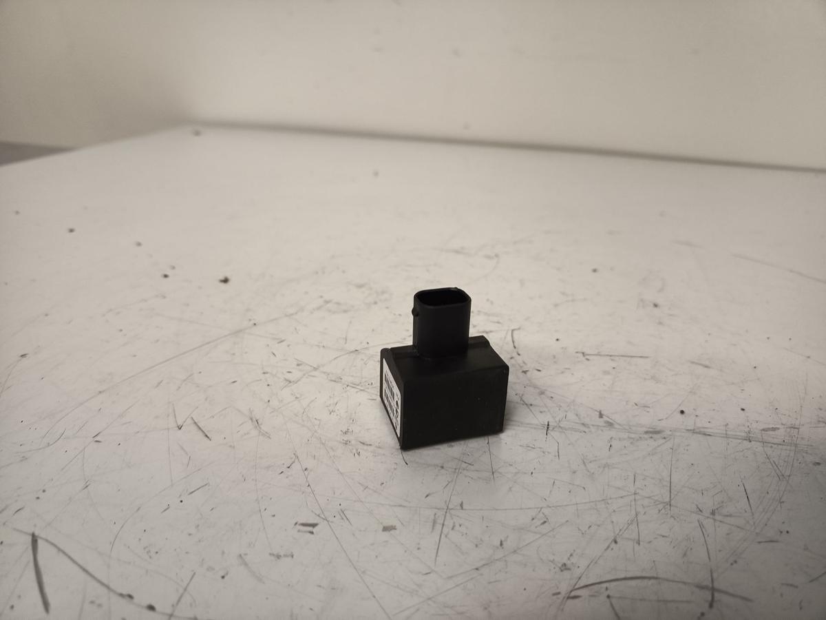 VW Golf IV orig ESP Sensor klein/Beschleunigungssensor 1J0907651A Bj 2000