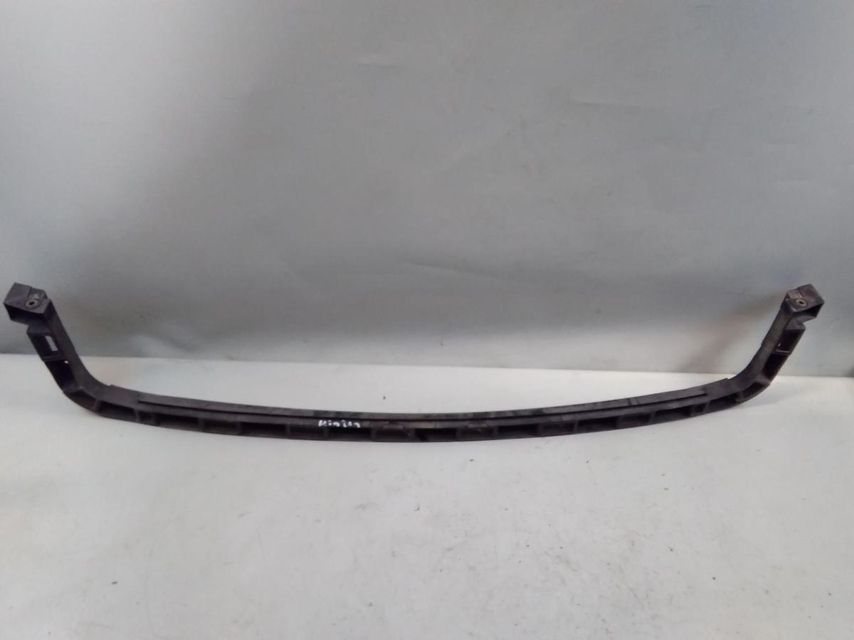 VW Touran 1T original Satz Halter F&uuml;hrungen Sto&szlig;f&auml;nger Sto&szlig;stange hinten Bj.2003