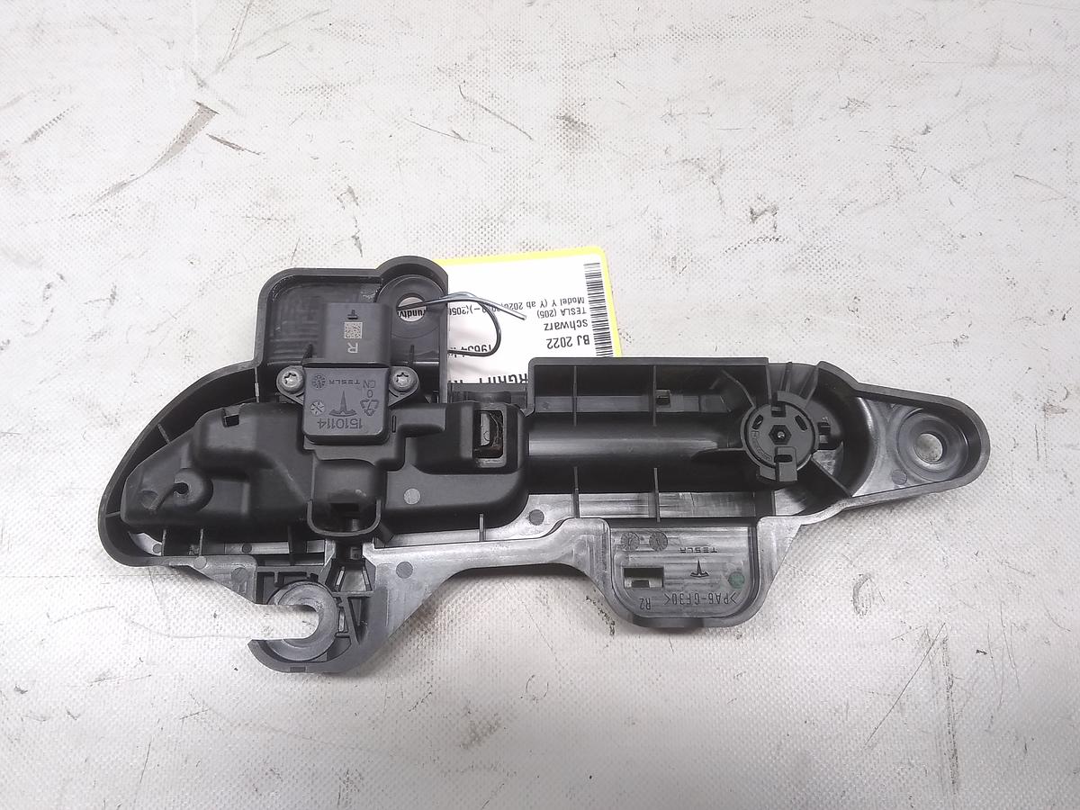 Tesla Model Y original T&uuml;rgriff rechts 1528115-00-D