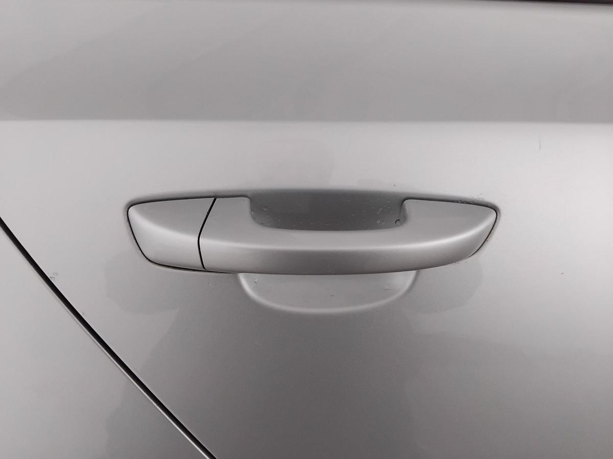 VW Golf 6 Flie&szlig;heck T&uuml;r hinten rechts LA7W reflexsilbermetallic BJ2009