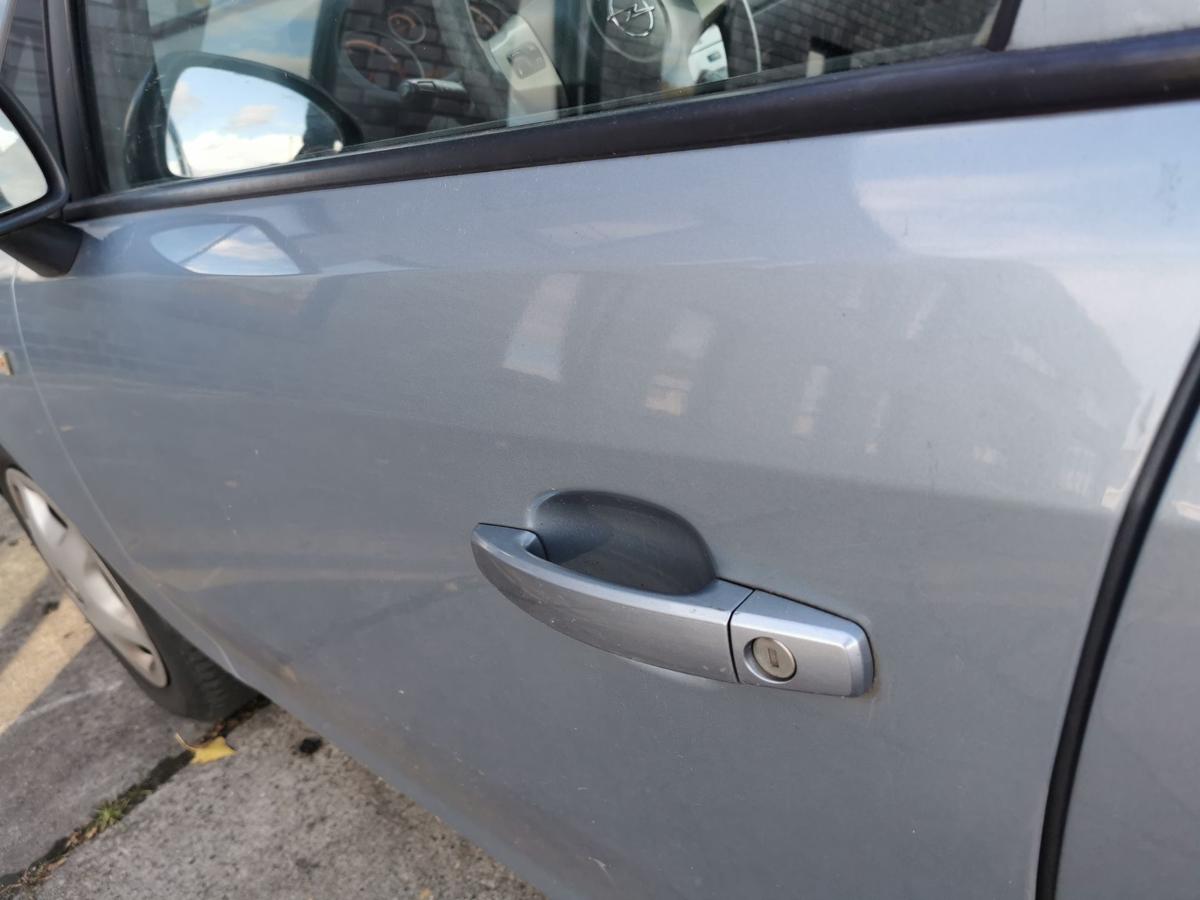 Opel Corsa D Fahrertür Tür Autotür Rohbautür vorn links 5trg Z163 Lichtsilber