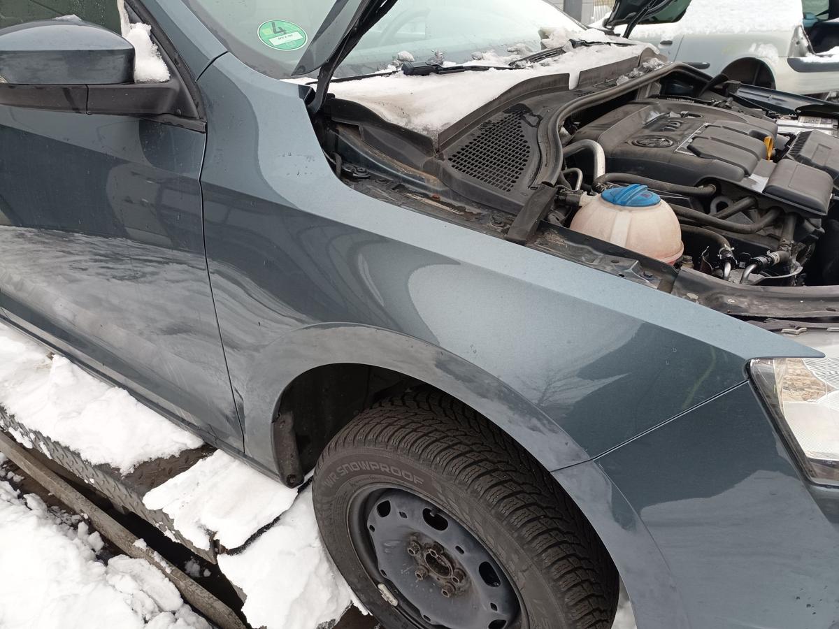 Skoda Rapid Spaceback original Kotfl&uuml;gel rechts LF7Y Grau Baujahr 2016