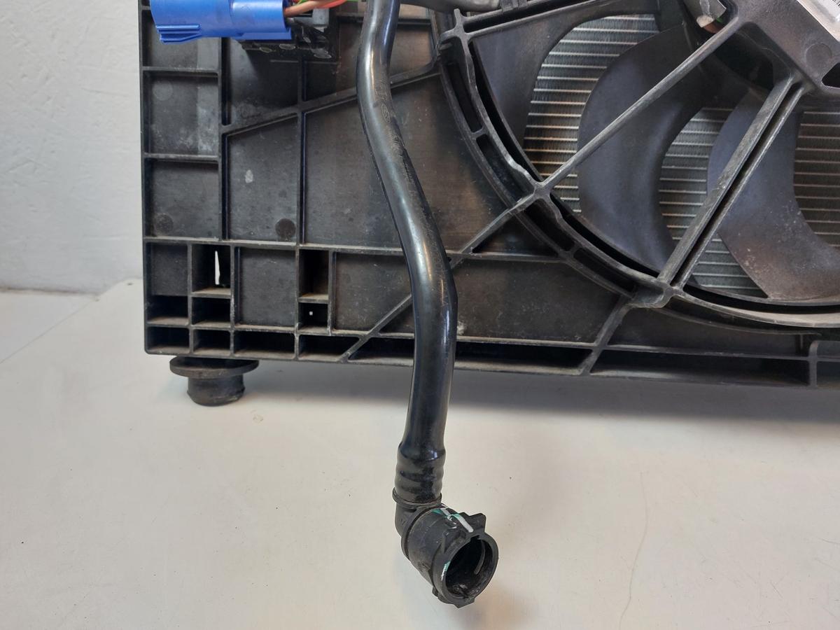 Omoda 5 EV Elektro K&uuml;hlerpaket mit Wasserk&uuml;hler und Elektrol&uuml;fter L&uuml;fterzarge