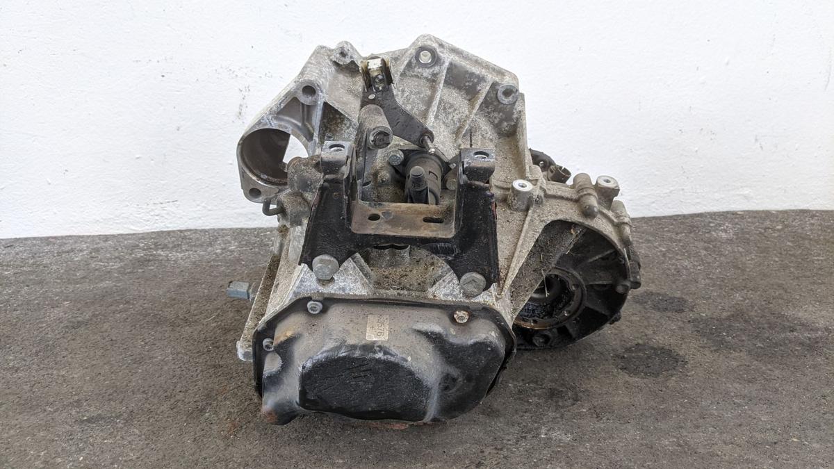 Manuelles Getriebe Schaltgetriebe 5 Gang JJL nur 81tkm VW Polo 9N3