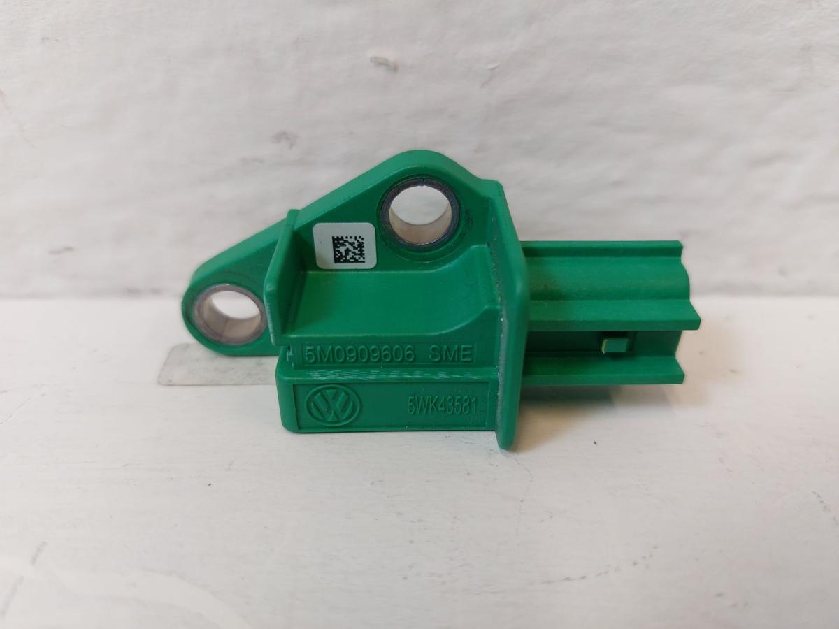 VW Golf Plus 5M Aufprallsensor hinten links Airbagsensor 5M0909606 Sensor
