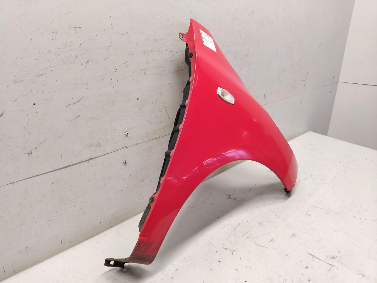 Hyundai i10 PA original Kotfl&uuml;gel vorn rechts ELECTRIC RED BJ2009