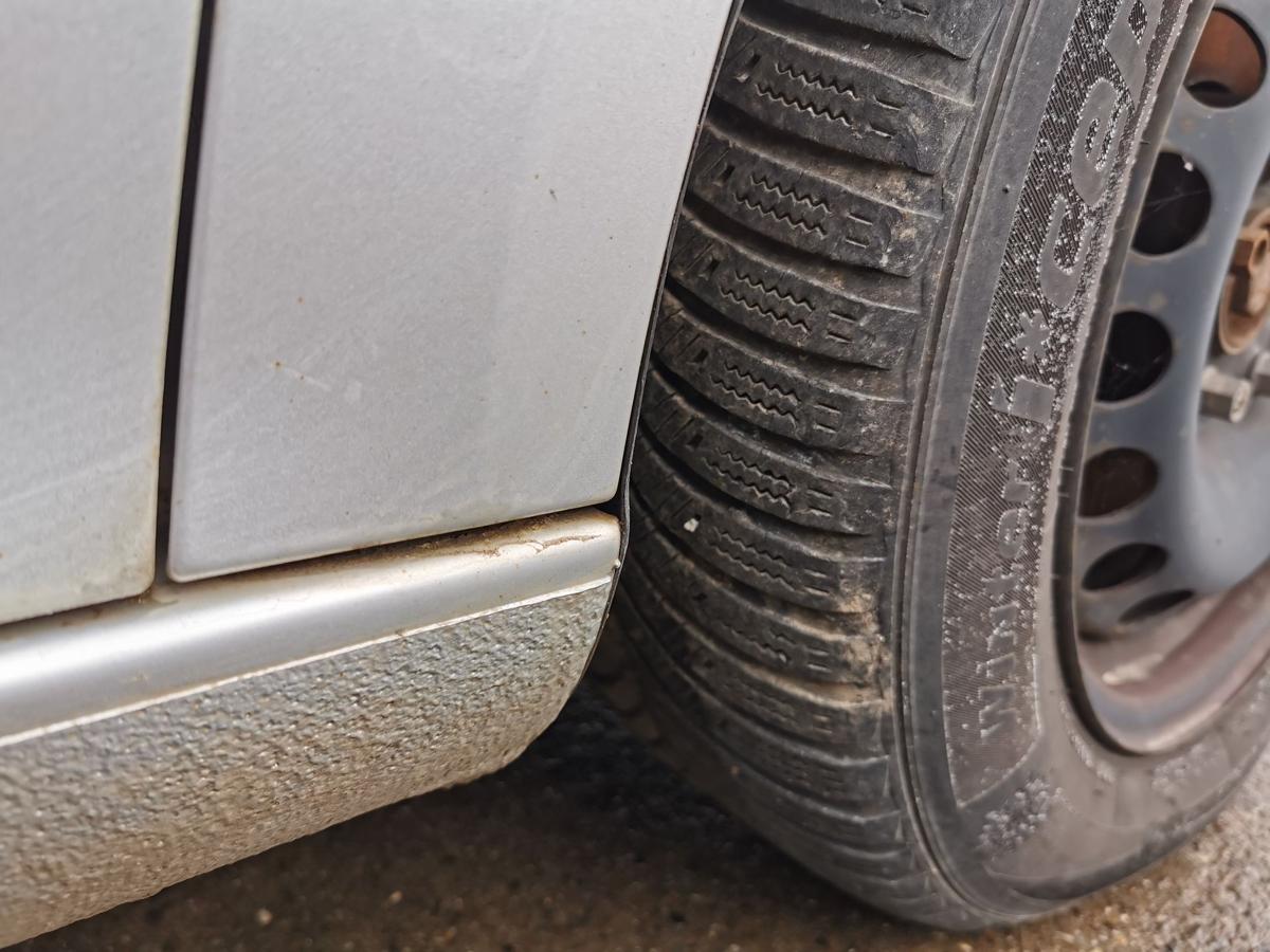 VW Golf V 5 Kotflügel Fender Seitenwand vorn rechts OE LA7W Reflexsilber Met