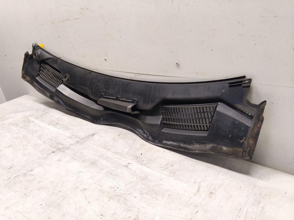 Mercedes Benz Vito 447 original Plastikabdeckung Windlauf Bj.2014