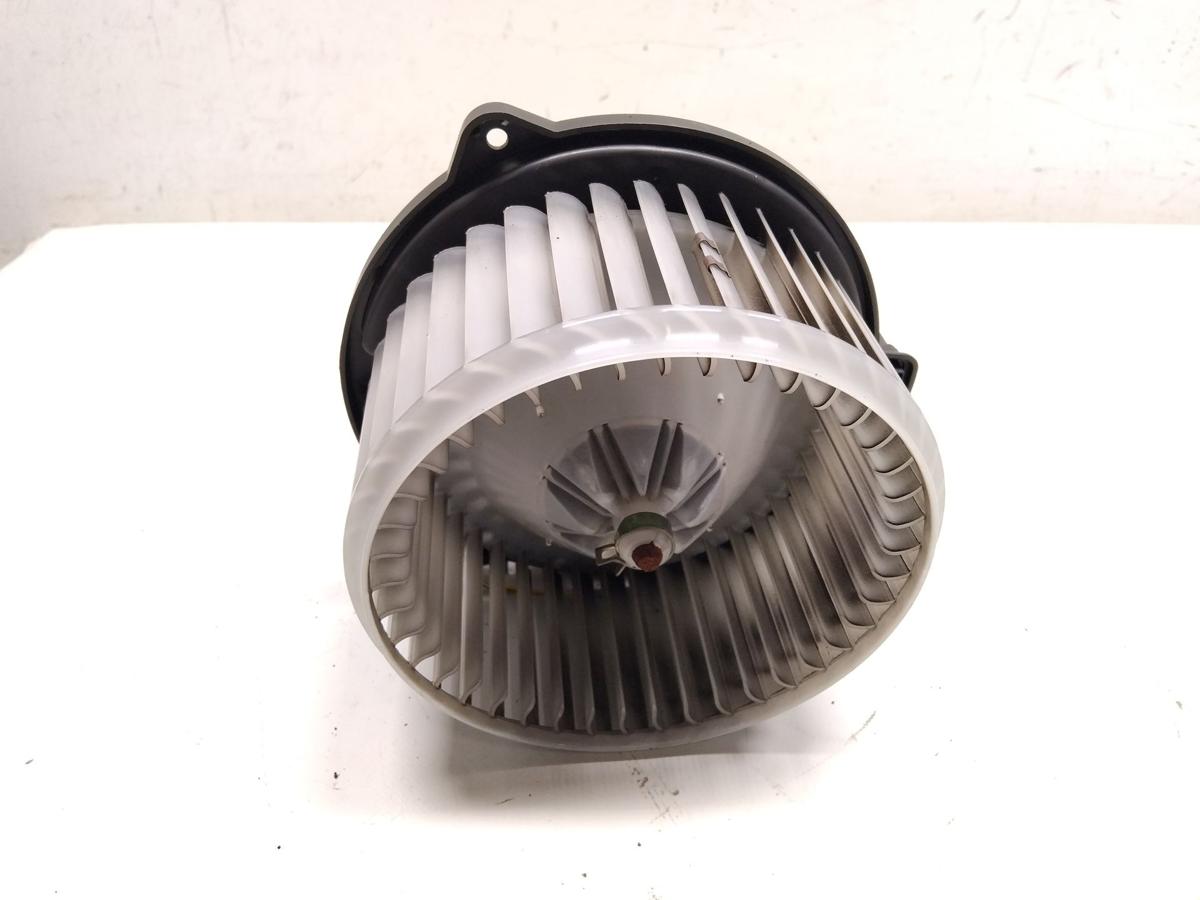 Toyota Corolla E12 orig. Heizungsgebläse 0130101601 MF016070-0610 Bosch BJ2004
