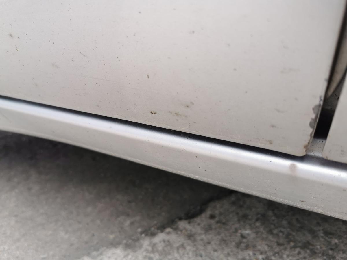 Mitsubishi Colt Z30 Tür Autotür Rohbautür Fondtür hinten rechts A50 Pure Silver