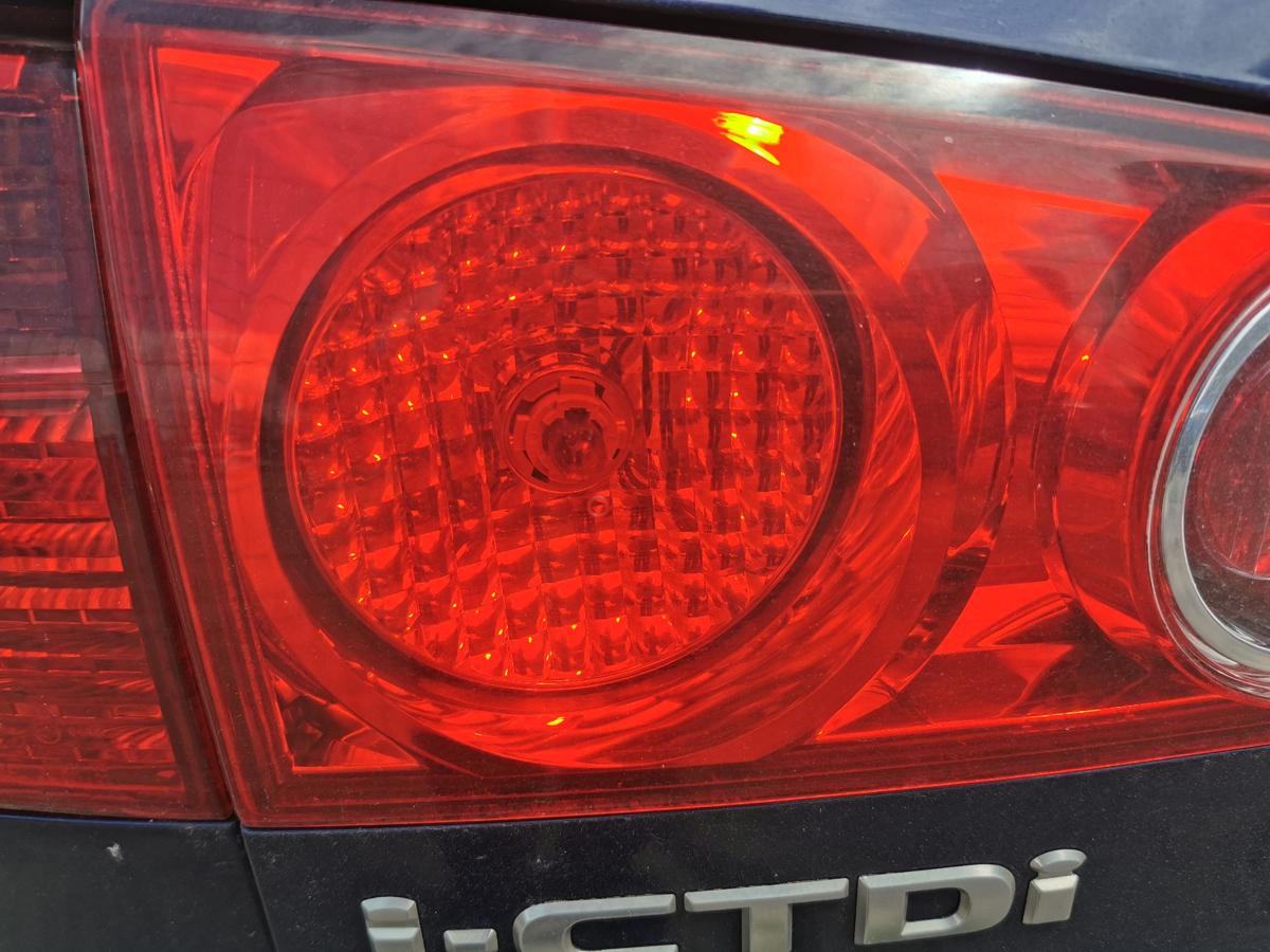 Honda Accord Tourer CM1 Rückleuchte Schlussleuchte Rücklicht innen links OE