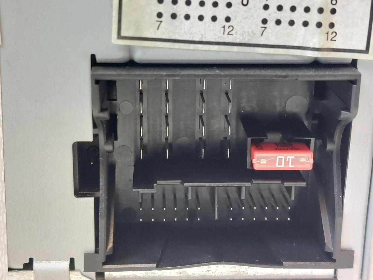 VW Golf Plus 5M Radio RCD300 Autoradio 5M0035186A mit Radiocode CS Player