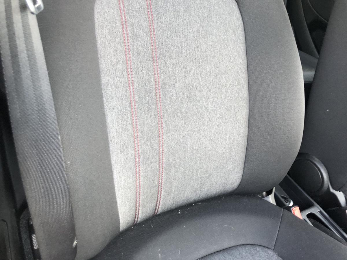 Fiat Punto EVO 199 Sitz vorn rechts Beifahrersitz nur 5 t&uuml;rig ab 2012 Stoffsitz