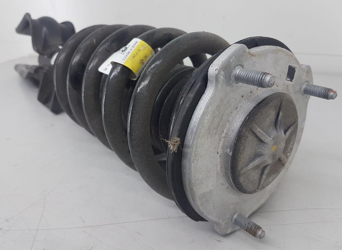 Tesla Model Y Federbein vorn links Bj2022 1188371-00-E Dualmotor Performance