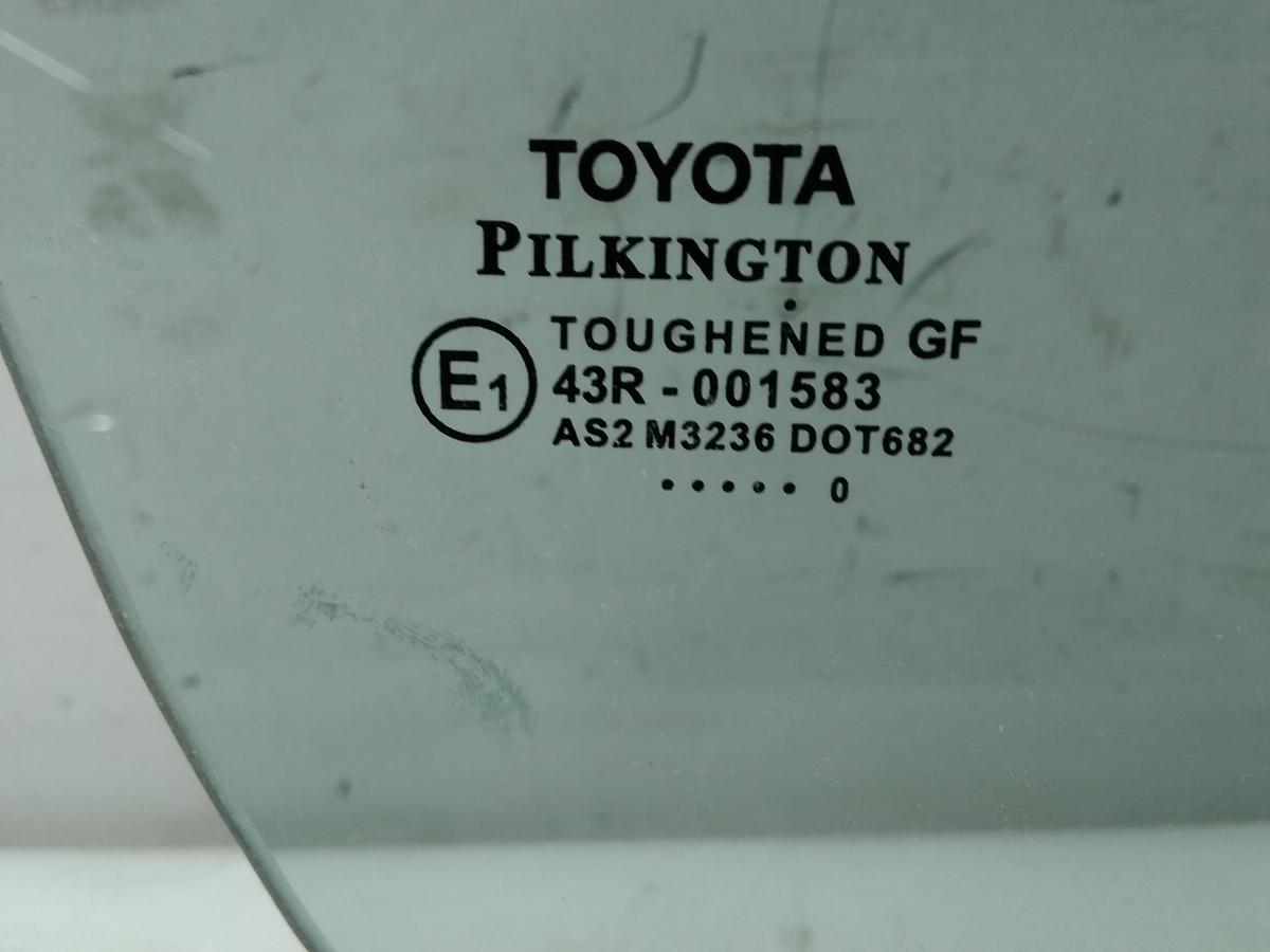 Toyota Yaris 3 XP13 Phase 3 original Türscheibe vorn rechts 5-türig BJ2020