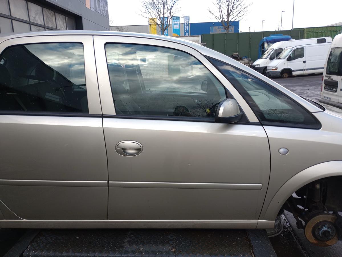 Opel Meriva A original Tür vorn rechts Beifahrer Z40M Champagnersilber Bj 2008