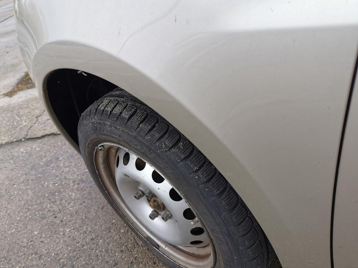 Renault Clio III BR Kotflügel Fender Seitenwand vorn links TED11 BeigePepper 185